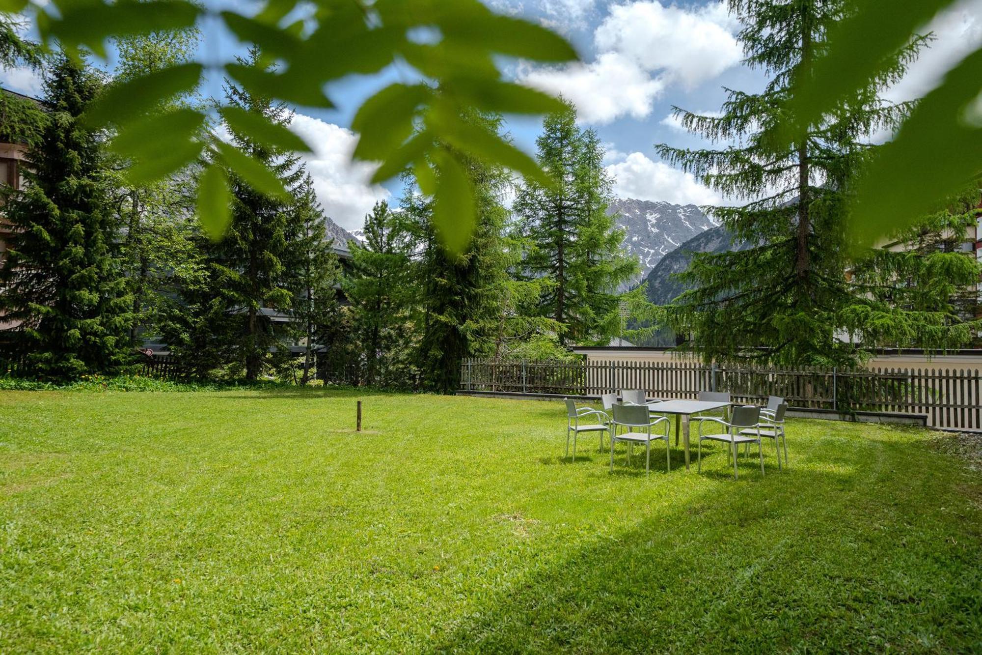 Haus Padrun 10 By Arosa Vacations Lägenhet Exteriör bild